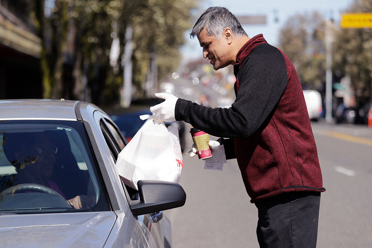 Pandemic deals blow to plastic bag bans, plastic reduction