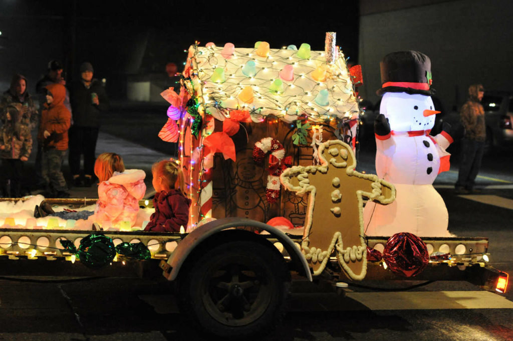 Twinkle lights parade Peninsula Daily News