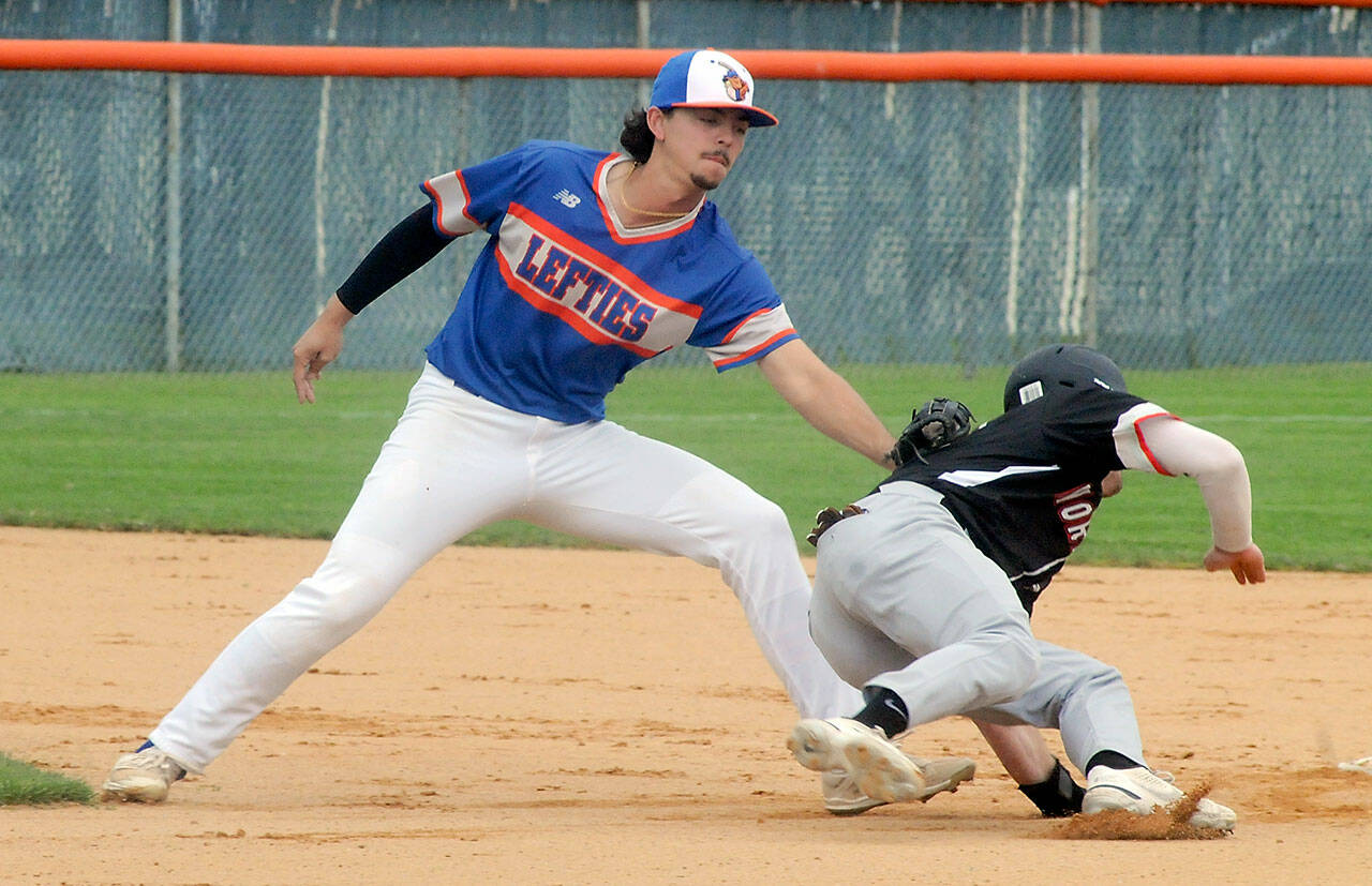 Riley Parker - Baseball - California State University of San Bernardino  Athletics