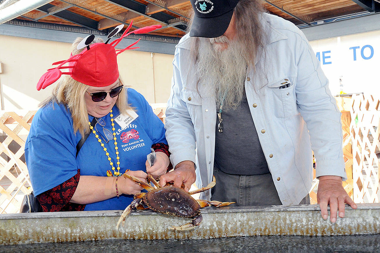 Crab fest kicks off in Port Angeles Peninsula Daily News