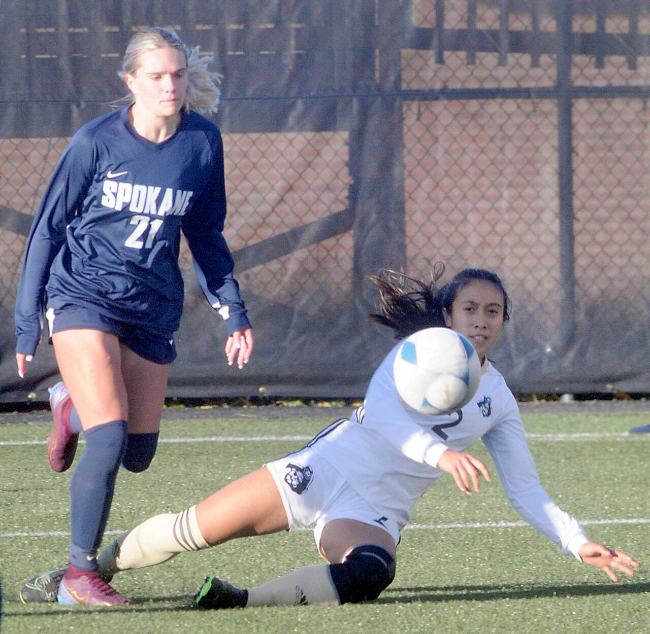 College Soccer Women Lose Nwac Quarterfinal On Penalty Kicks Men Fall 2 0 Peninsula Daily News 6991