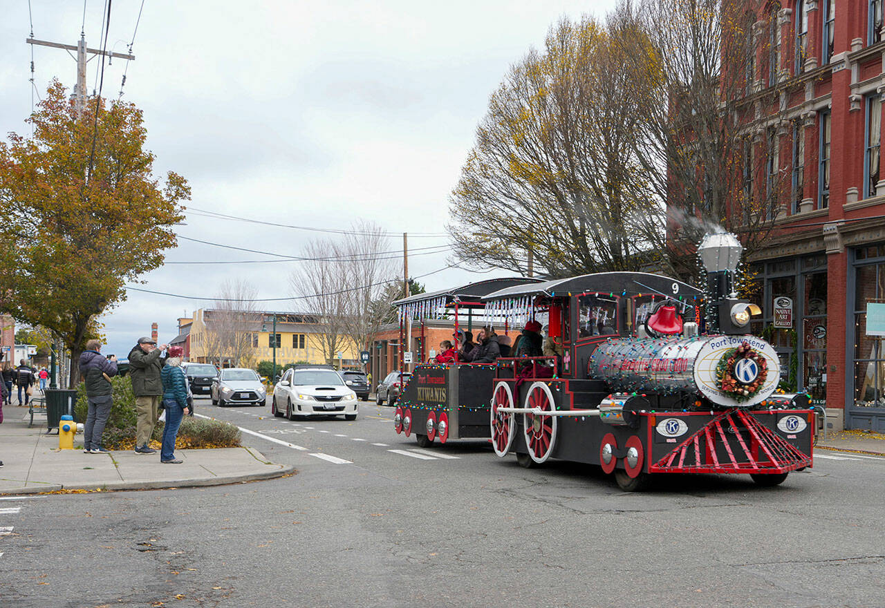 Holidays roll into town Peninsula Daily News