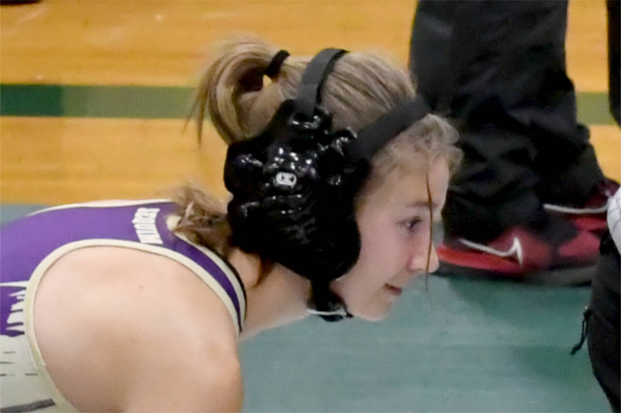 Isabella Diaz, Sequim wrestling. (Jim Heintz photo)