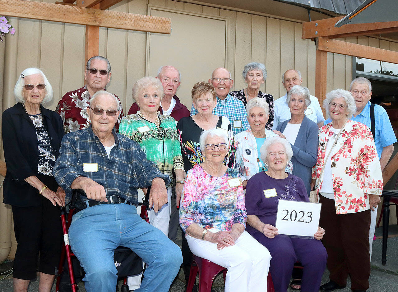 PAHS 70th class reunion meets | Peninsula Daily News