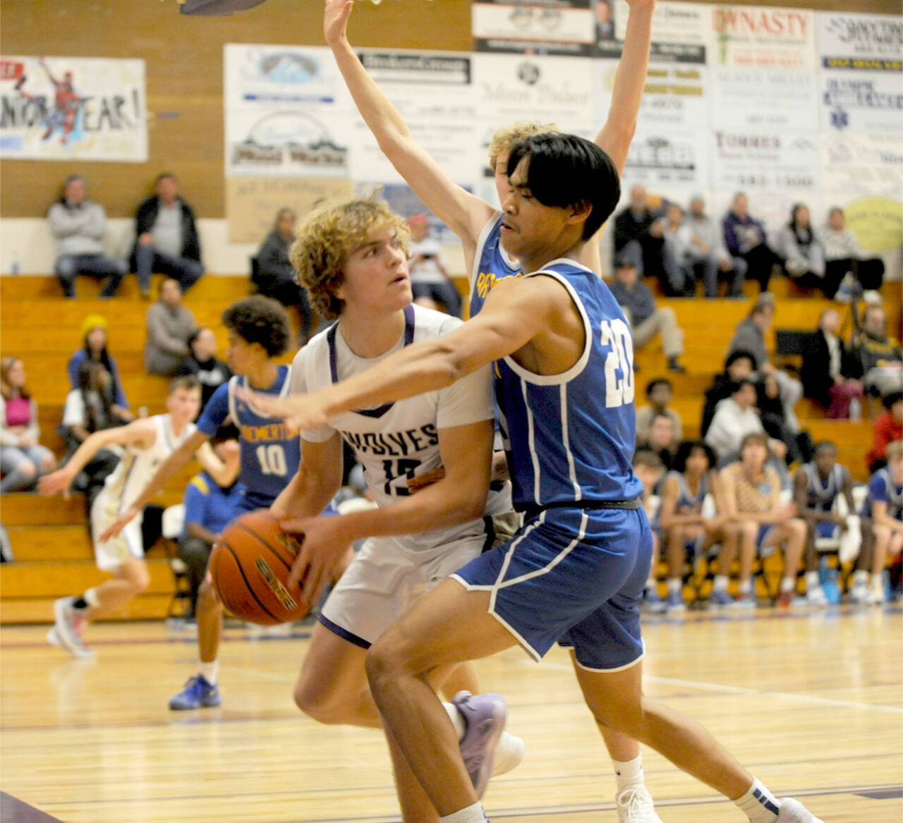 BOYS BASKETBALL: Sequim gives undefeated Bremerton all it can