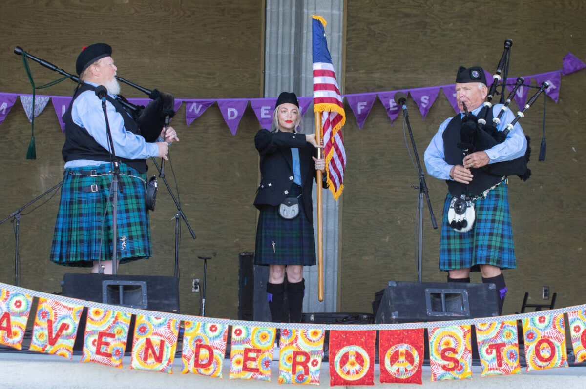 Bagpipe tradition forms family on Peninsula | Peninsula Daily News